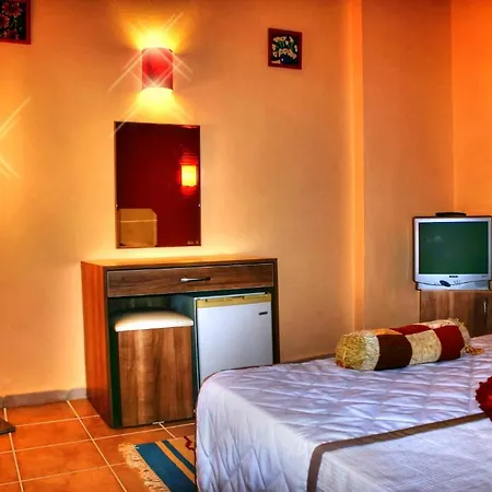 Moonstar Otel Ortakent